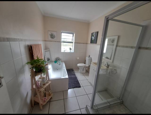 3 bed property to rent in REUNION PARK